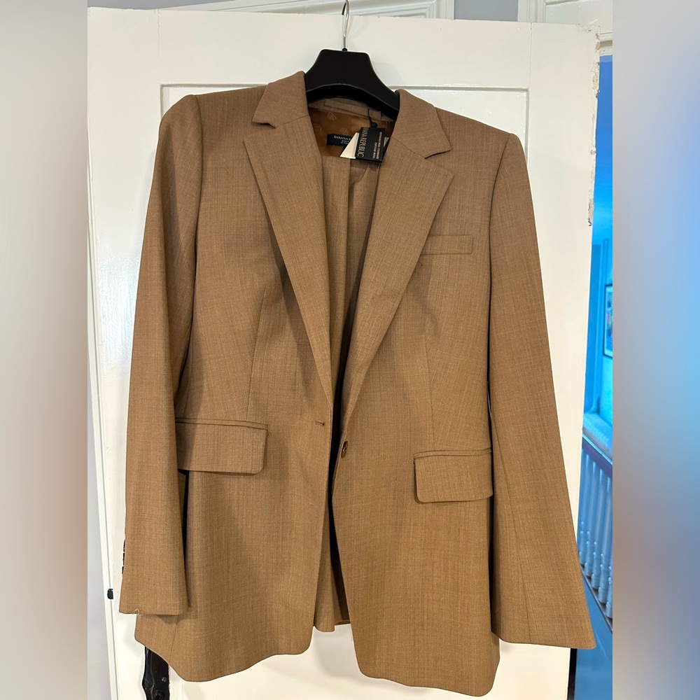 Women’s suit